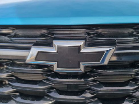 Used 2025 Chevrolet Trax RS w/ Driver Confidence Package image 29