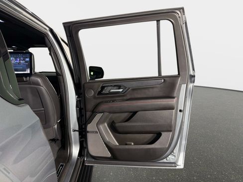 Used 2026 GMC Yukon XL AT4 Ultimate AWD/4WD image 28