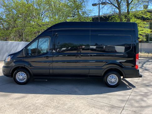 Used 2023 Ford Transit 250 148 High Roof AWD image 2