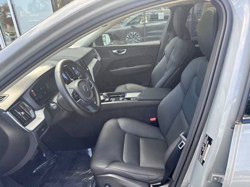 Certified 2025 Volvo XC60 B5 Plus AWD/4WD image 20