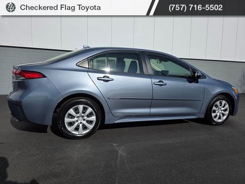 Used 2023 Toyota Corolla LE image 8