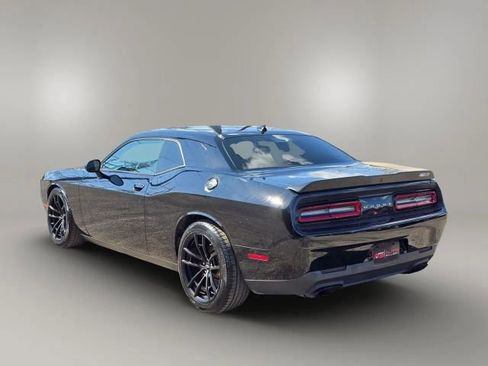 Used 2017 Dodge Challenger R/T Scat Pack image 7
