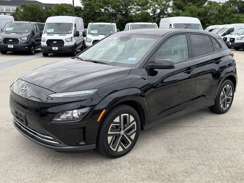 Used 2023 Hyundai Kona SE w/ Cargo Package FWD image 6