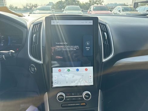 Used 2024 Ford Edge SEL image 19