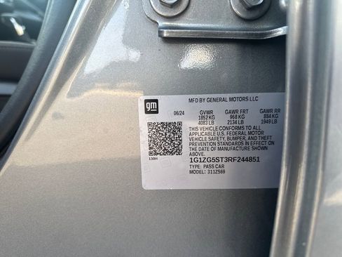 Used 2024 Chevrolet Malibu RS image 31