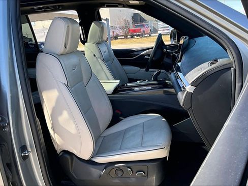 Used 2023 Cadillac Escalade Sport image 17