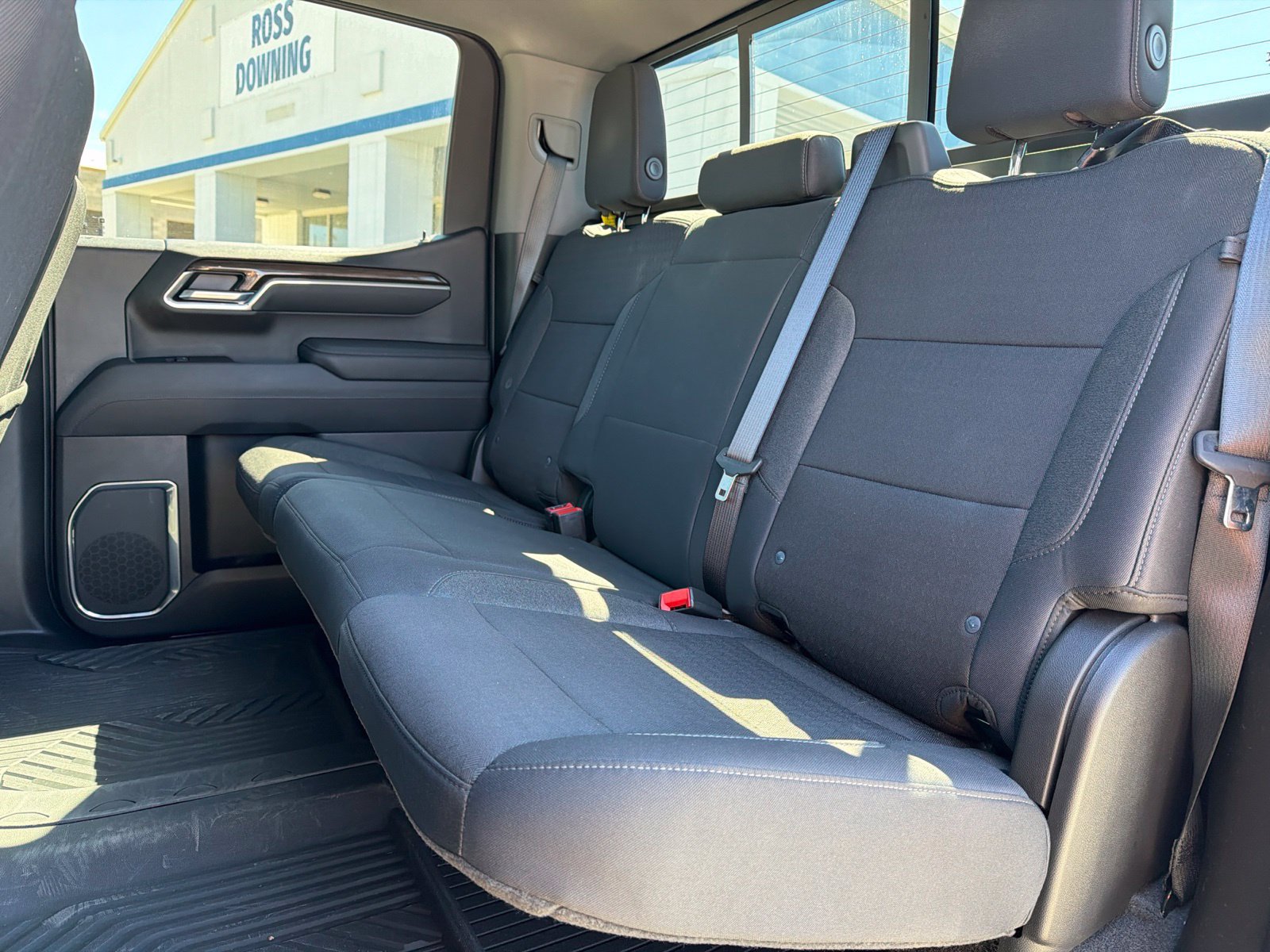 Used 2025 Chevrolet Silverado 1500 LT Trail Boss w/ Convenience Package II AWD/4WD image 12