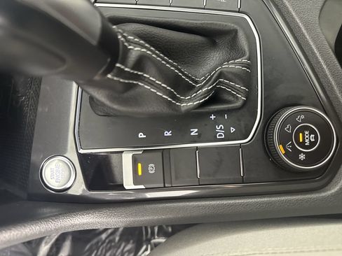 Used 2021 Volkswagen Tiguan SEL Premium R-Line AWD/4WD image 24