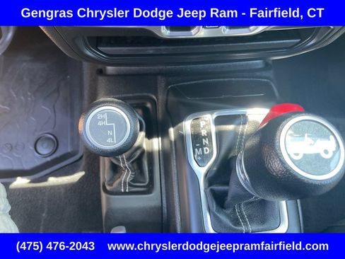 Used 2018 Jeep Wrangler Unlimited Sahara AWD/4WD image 47