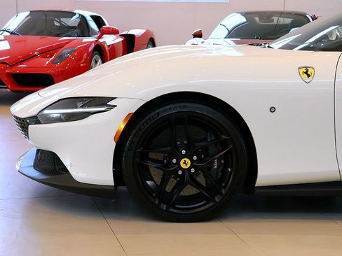 Used 2021 Ferrari Roma RWD image 88