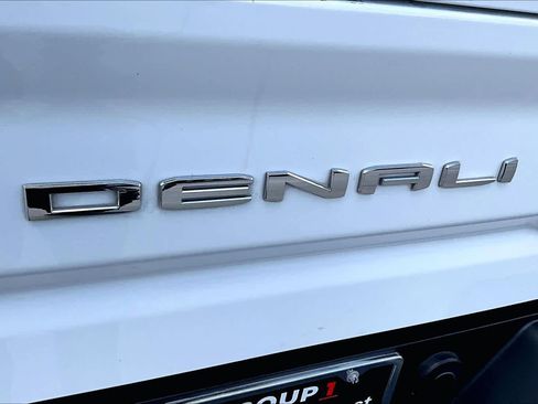 Used 2024 GMC Sierra 2500 Denali Ultimate AWD/4WD image 31