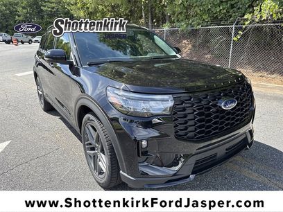 New 2025 Ford Explorer ST-Line w/ Premium Package