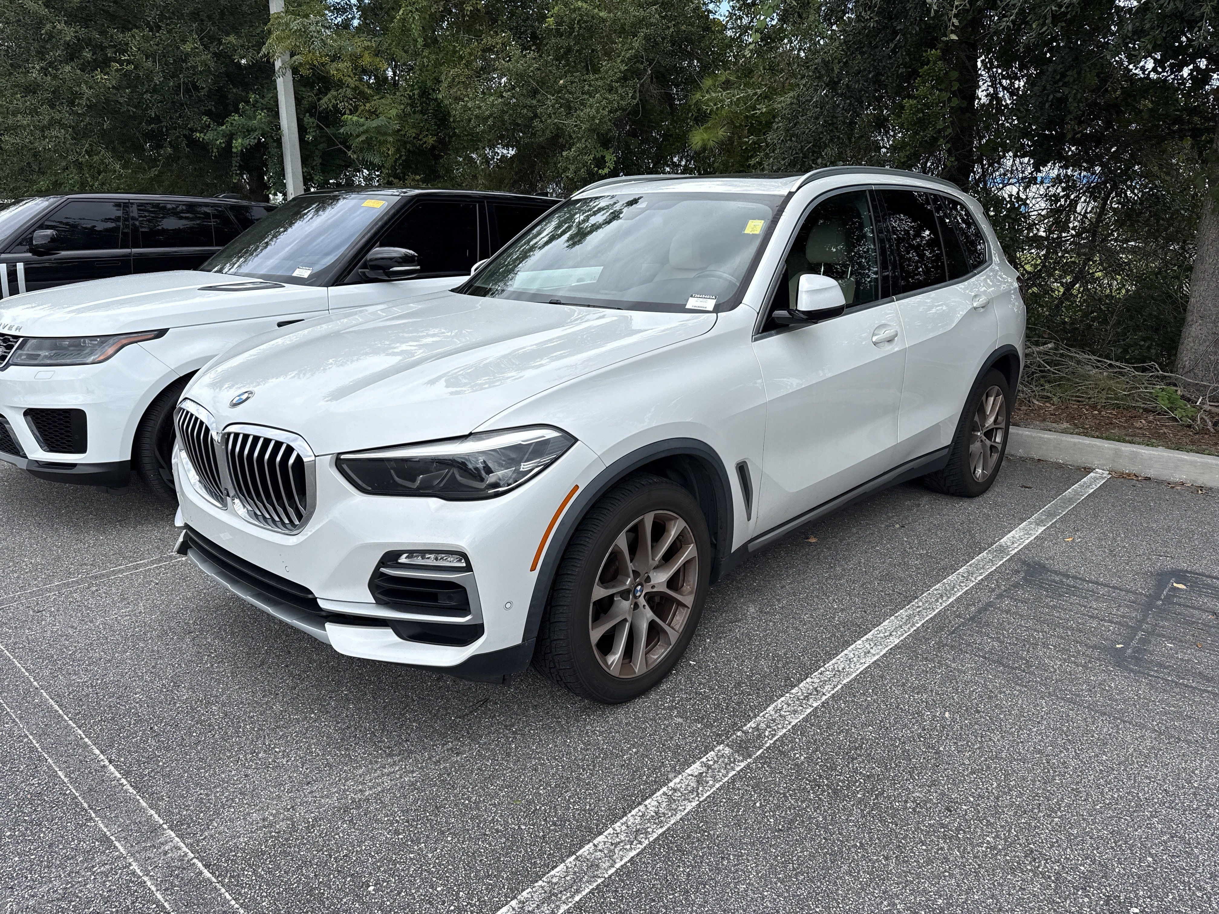 Used 2021 BMW X5 xDrive40i w/ Convenience Package AWD/4WD image 1