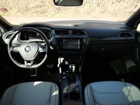 Used 2021 Volkswagen Tiguan SEL Premium R-Line AWD/4WD image 17