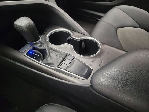 Used 2022 Toyota Camry LE FWD image 26