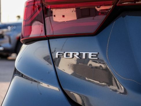 Used 2024 Kia Forte LXS w/ LXS Technology Package FWD image 11
