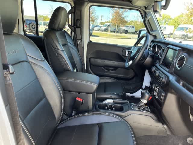 Used 2021 Jeep Wrangler Unlimited Sahara w/ Cold Weather Group AWD/4WD image 19