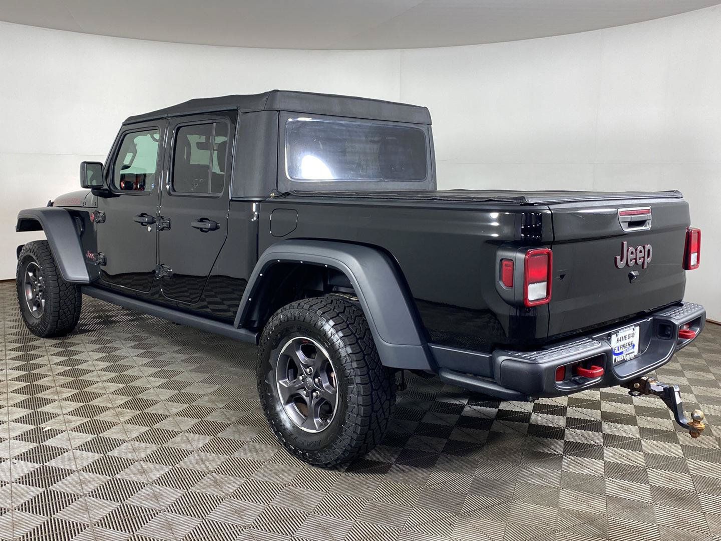 Used 2022 Jeep Gladiator Rubicon AWD/4WD image 7