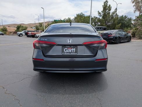 Used 2024 Honda Civic LX image 4