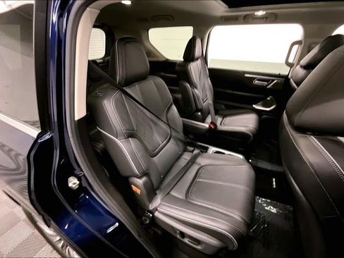 Used 2025 INFINITI QX80 Sensory AWD/4WD image 26
