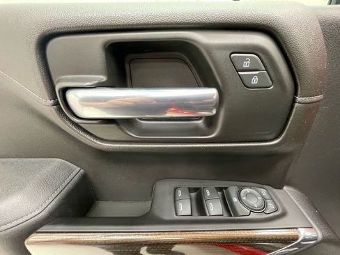 Used 2019 Chevrolet Silverado 1500 RST image 10