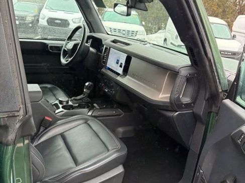 Used 2025 Ford Bronco Outer Banks image 9