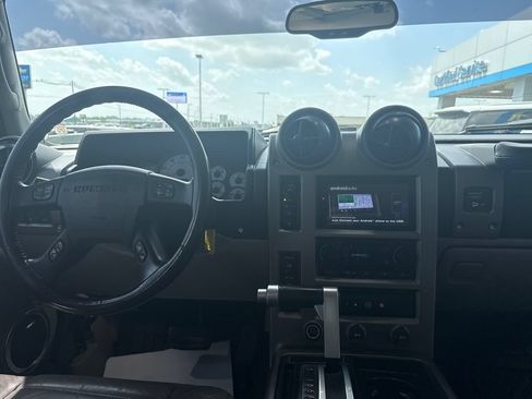 Used 2003 HUMMER H2 w/ Preferred Equipment Group AWD/4WD image 15