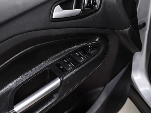 Used 2019 Ford Escape Titanium AWD/4WD image 41