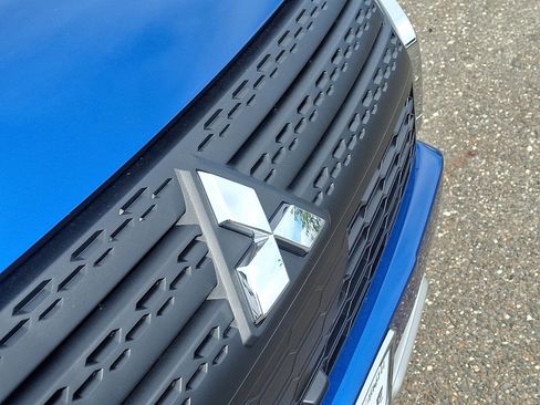 New 2025 Mitsubishi Eclipse Cross SE image 4