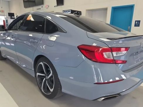 Used 2022 Honda Accord Sport image 2