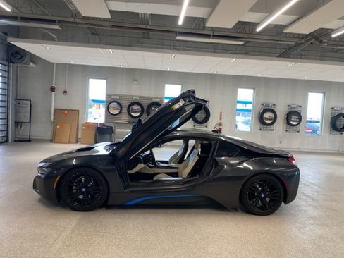 Used 2015 BMW i8 AWD/4WD image 29