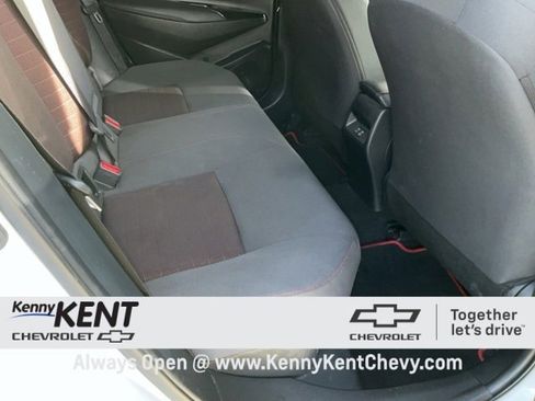 Used 2023 Toyota Corolla SE image 9