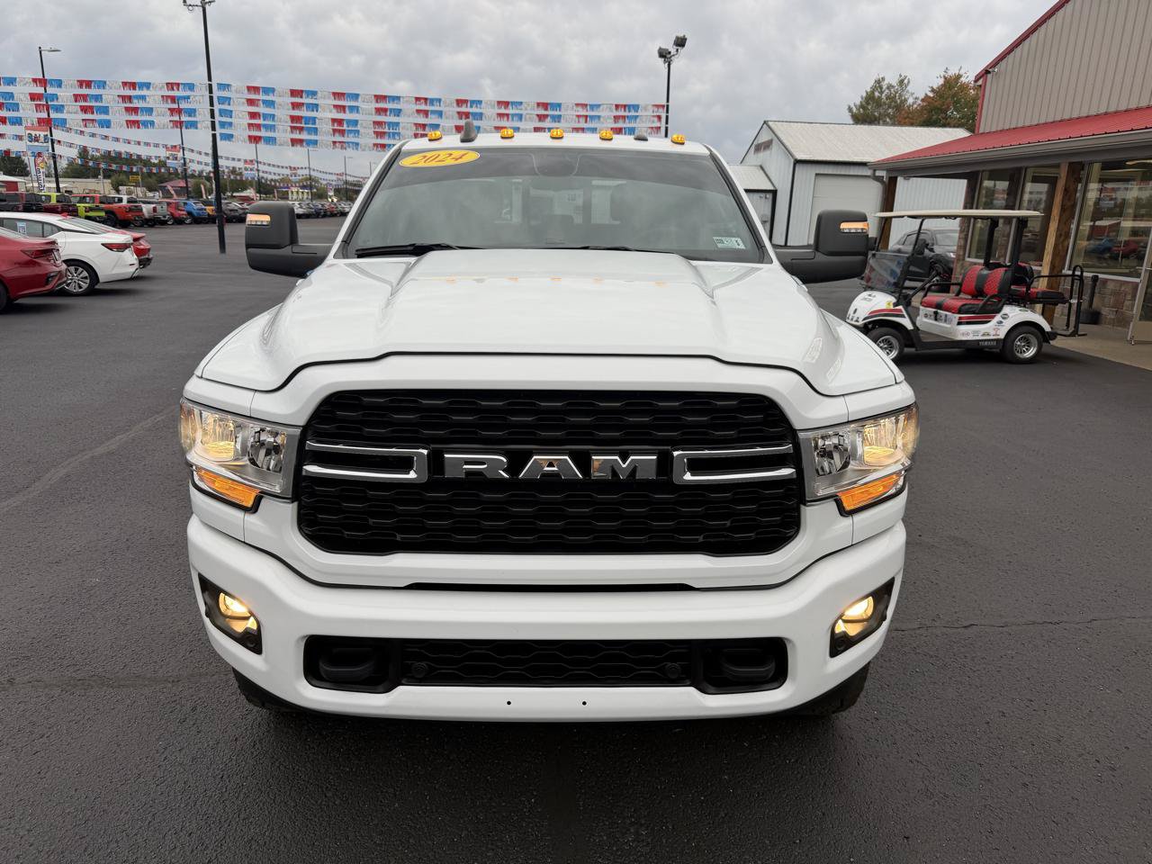 Used 2024 RAM 3500 Big Horn w/ Level 2 Equipment Group AWD/4WD image 10