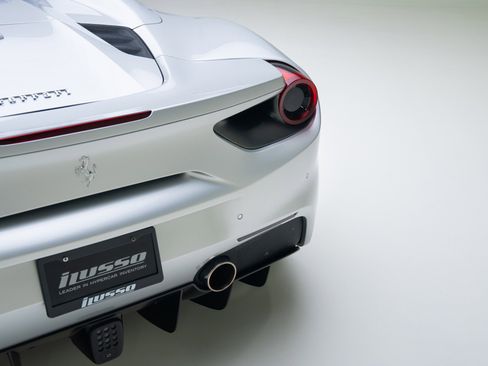 Used 2017 Ferrari 488 Spider RWD image 31