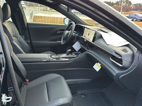 New 2026 Toyota Crown XLE image 10