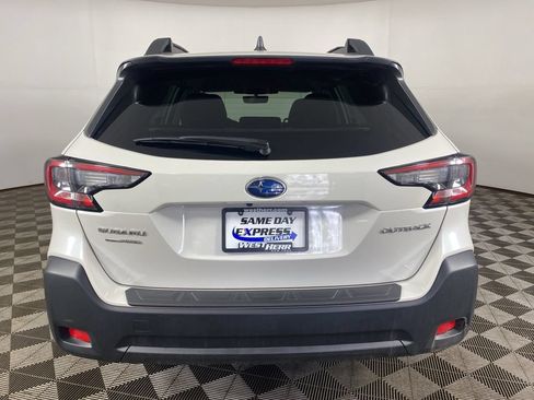 Certified 2025 Subaru Outback Premium AWD/4WD image 7