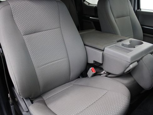Used 2016 Ford F150 XLT AWD/4WD image 25