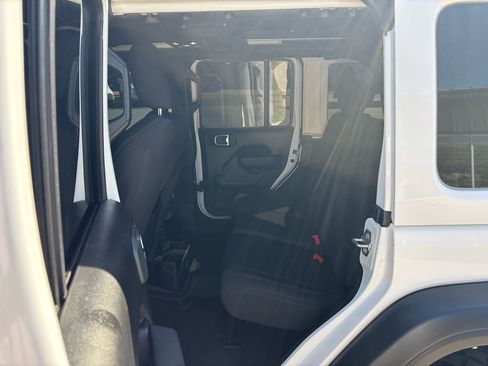 Used 2023 Jeep Wrangler Unlimited Sport image 10