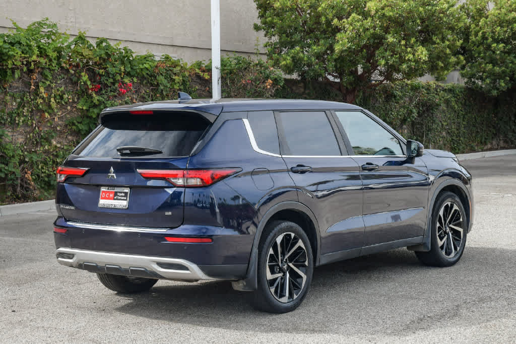 Used 2023 Mitsubishi Outlander SE FWD image 9