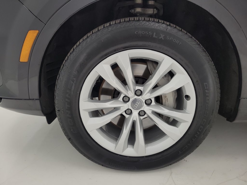 Used 2018 Audi Q7 3.0T Premium AWD/4WD image 7