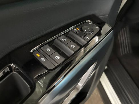 Certified 2024 Nissan Pathfinder SL AWD/4WD image 20