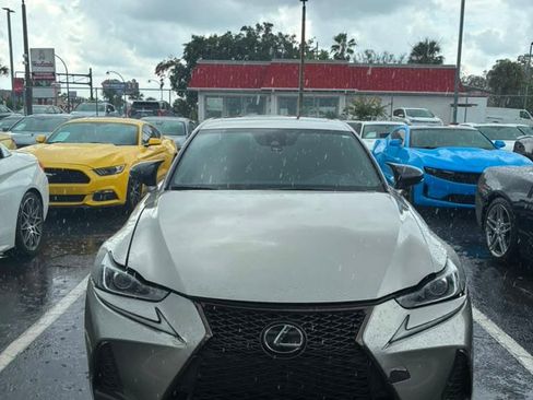 Used 2020 Lexus IS 300 F Sport w/ F Sport Package RWD image 9