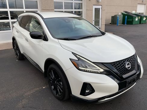 Used 2023 Nissan Murano SV w/ SV Midnight Edition Package image 3