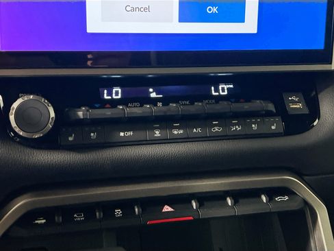 New 2026 Toyota Tundra Limited AWD/4WD image 26