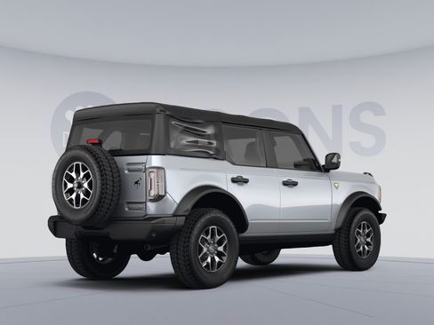 Used 2021 Ford Bronco First Edition AWD/4WD image 4