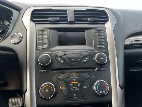 Used 2017 Ford Fusion S w/ Equipment Group 101A image 16