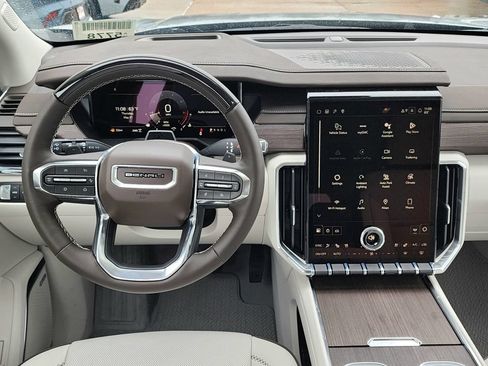 New 2026 GMC Acadia Denali w/ Super Cruise Package AWD/4WD image 28