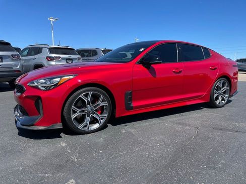Used 2018 Kia Stinger GT2 AWD/4WD image 6