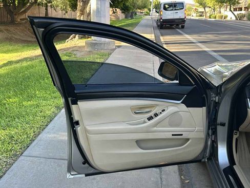 Used 2011 BMW 528i Sedan RWD image 48