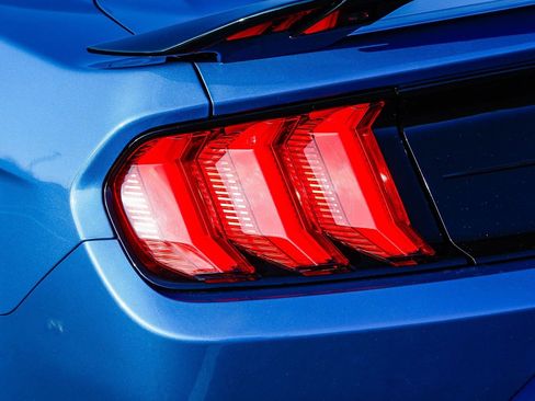 Used 2020 Ford Mustang Shelby GT500 w/ Technology Package image 8